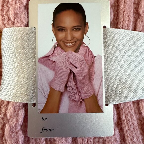 NWT New York & Company Dusty Pink Winter Scarf and Glove Set - Picture 4 of 10